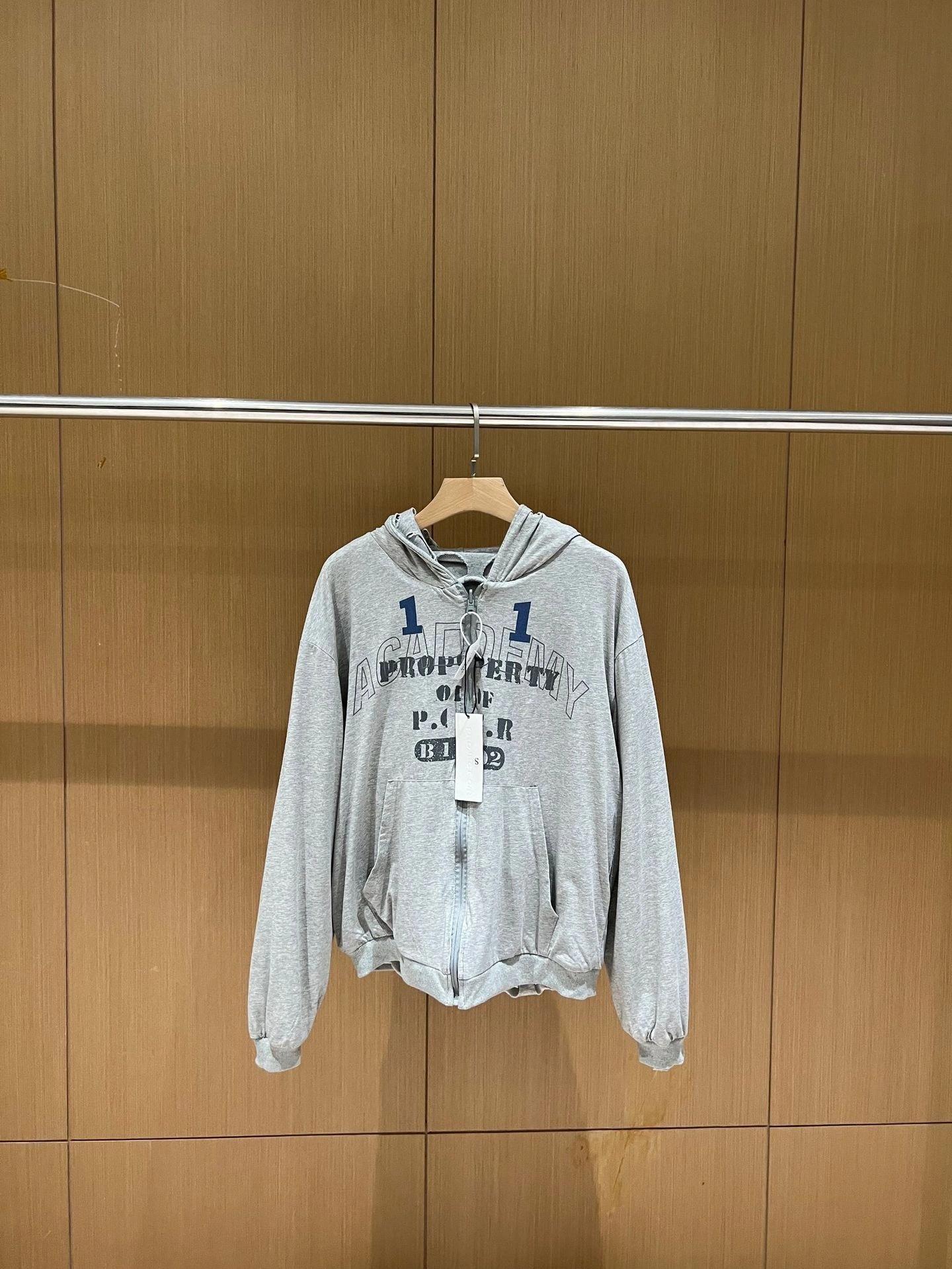 wg.luxury--Other brands Grailz Wear it on both sides vibe oversized item:E-FL00I0219